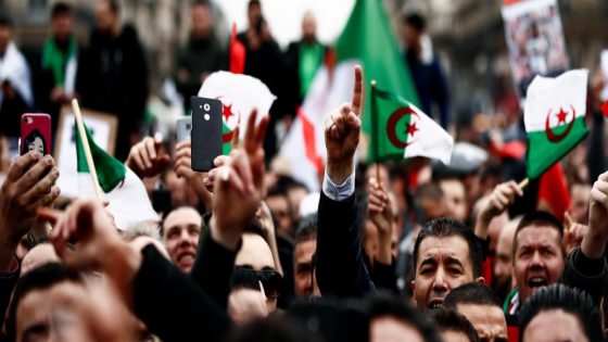 إنهاء رئاسة بوتفليقة.. انتصار للحراك أم إنقاذ للنظام؟