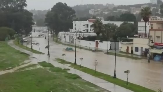 الأمطار تغرق شوارع وأحياء مدينة طنجة