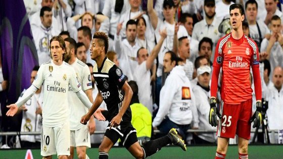 برباعية مذلة.. أياكس يُجرّد ريال مدريد من لقبه القاري